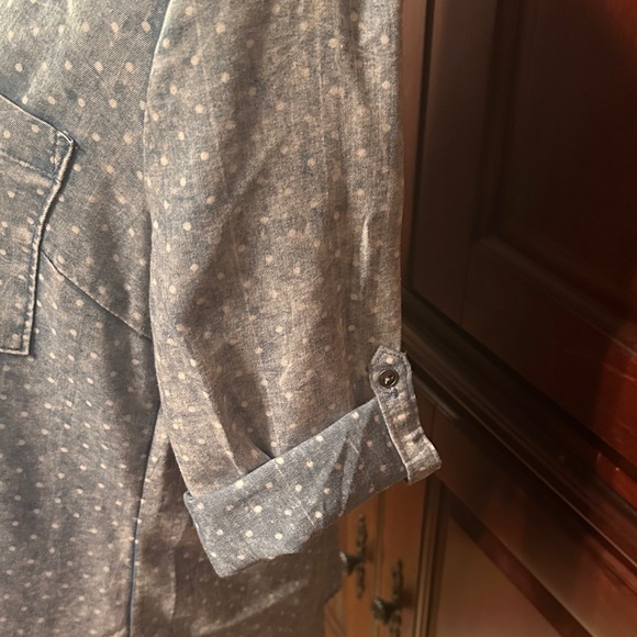 Skies Are Blue Light Blue Polka Dot Top - Picture 6 of 8